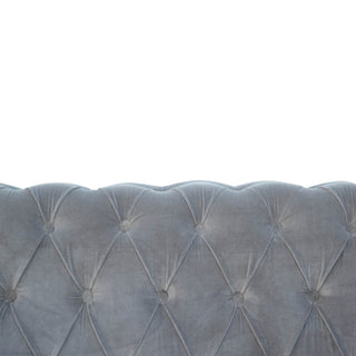 Graues Chesterfield-Sofa 